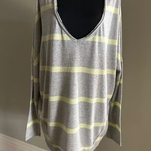 FREE PEOPLE LONG SLEEVE STRIPED PULLOVER, GRAY/YELLOW